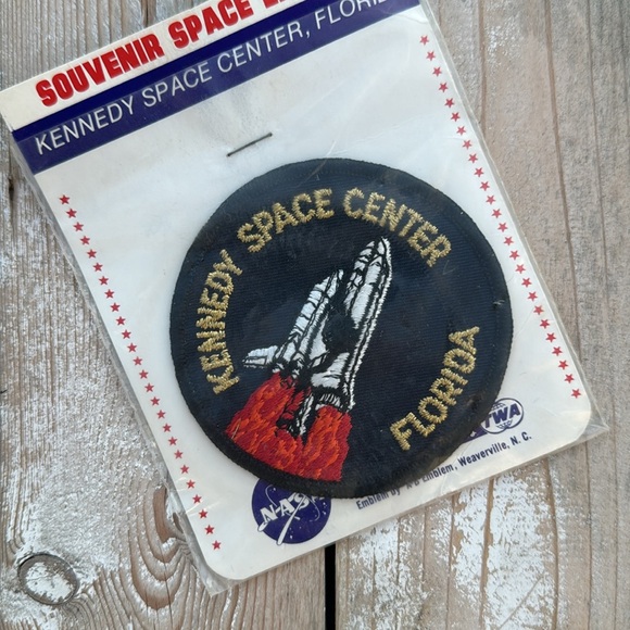 Vintage Kennedy Space Center Florida Iron on Patch - Picture 2 of 2